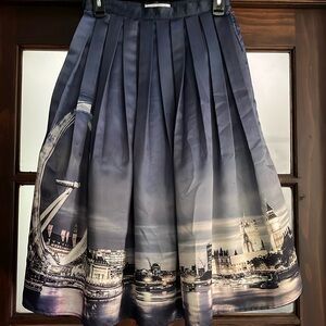 London skyline full pleated midi skirt